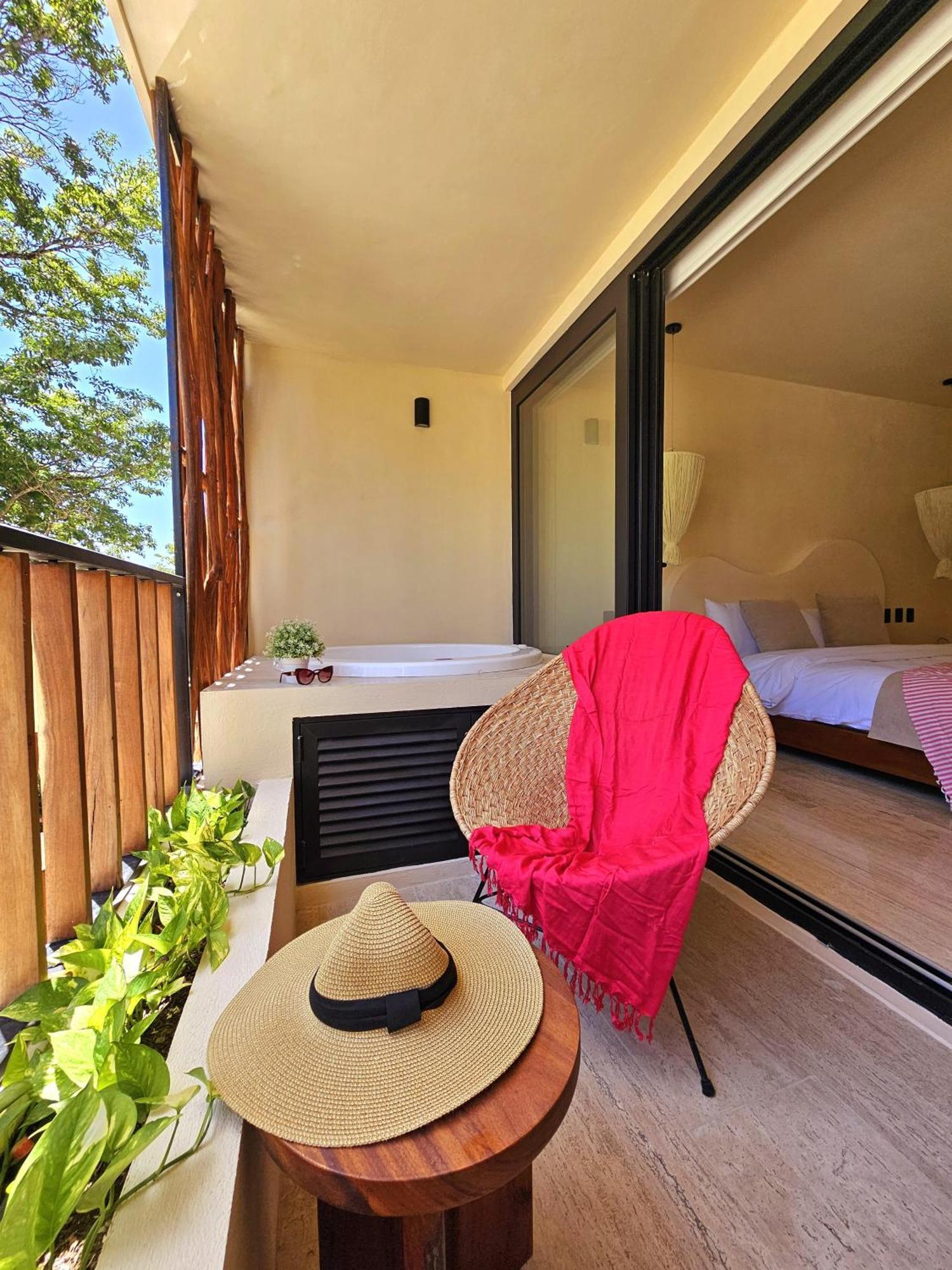 Loch Tulum Condos By Bunik Exterior photo
